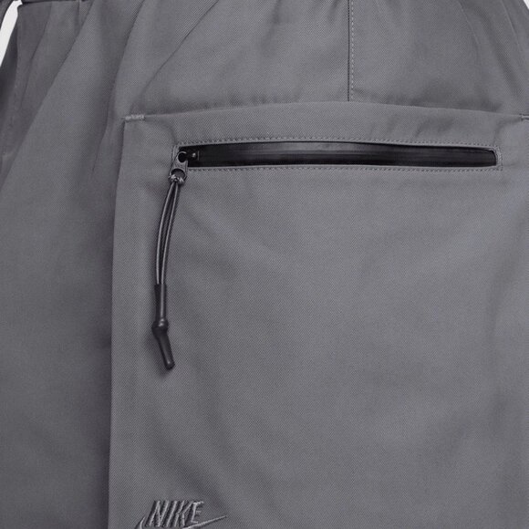 Nike Sportswear Tech Pack Woven Utility Shorts FB7528-068 Gray Mens L $125 NEW - Picture 11 of 11